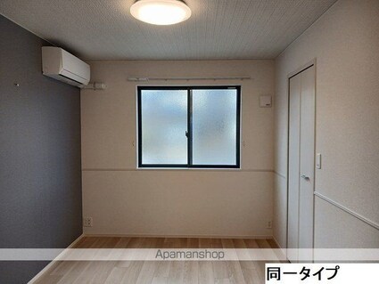 エムズ　グリューエン[1LDK/50.05m2]のリビング・居間2