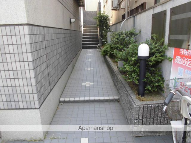 シャトーグロワールの玄関写真