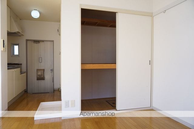 ビル・グーテ甲府屋形 B棟の内装写真