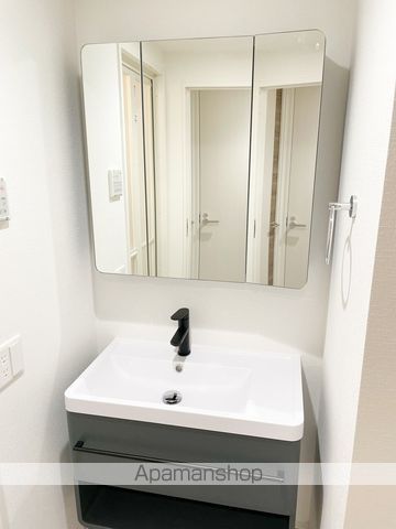 セレニテ江坂ミラクの内装写真