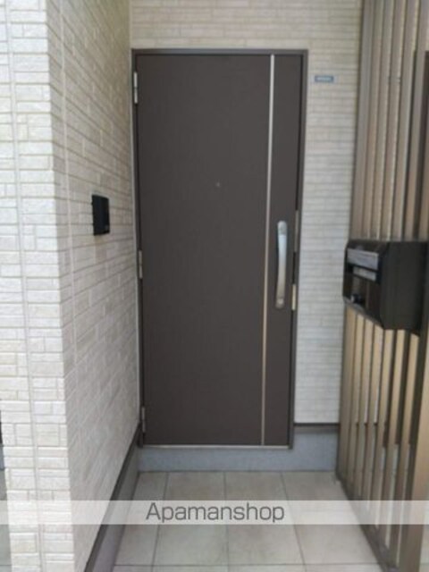 東京都中野区上高田３丁目[1LDK/40.15m2]のエントランス