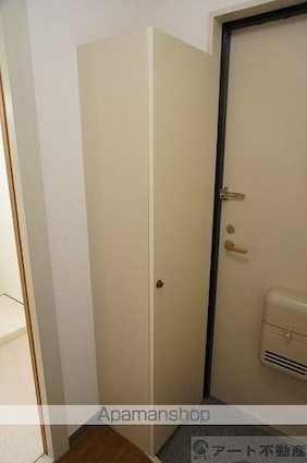 ウエストコート[1DK/33.2m2]の玄関