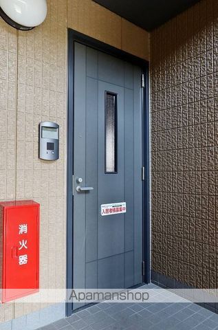 KーHAUS II棟の玄関写真