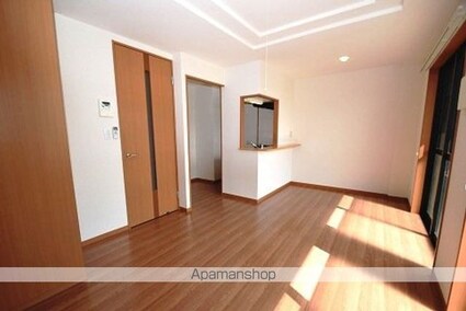 ロイヤルハイツ[1LDK/41.04m2]のリビング・居間