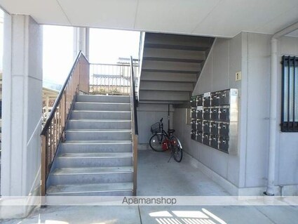 Ｌｉｍｐｉａ　Ｖｉｎｅｙａｒｄ[2LDK/48.6m2]のエントランス