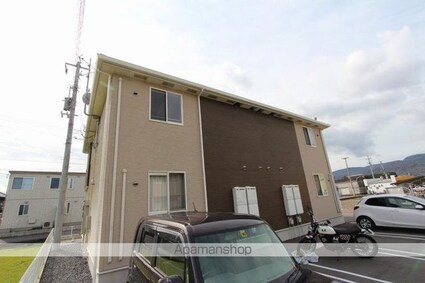 ベル・メゾン鶴市Ａ[2LDK/57.58m2]の外観2