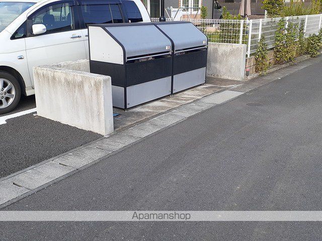 シャン ドゥ フルール Cの内装写真