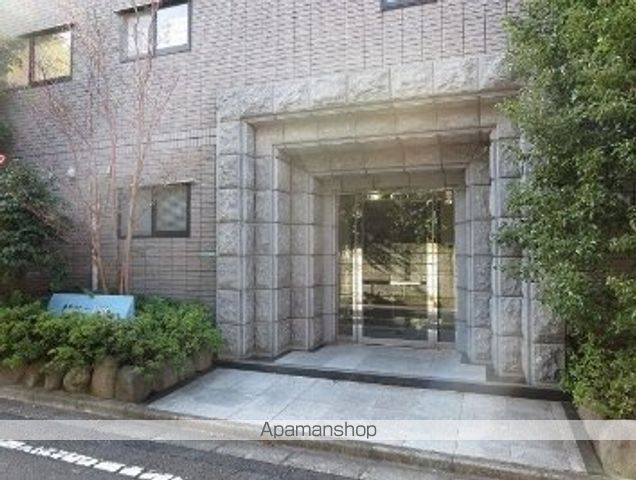 オーパスツーの外観写真