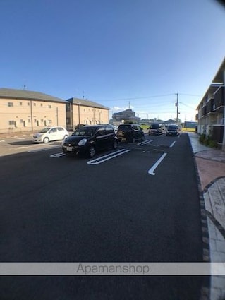 クレール聖徳Ｂ[2LDK/57.21m2]の駐車場1
