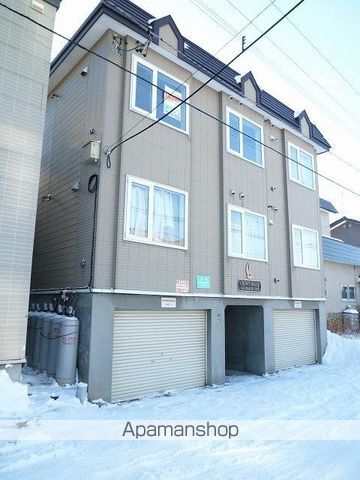 クルーズハウス栄町中央の外観写真