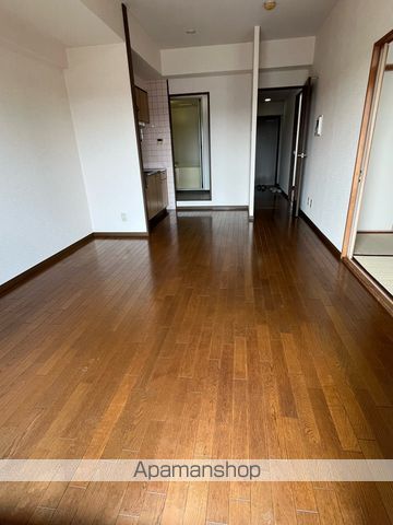 七道駅前マンションの内装写真