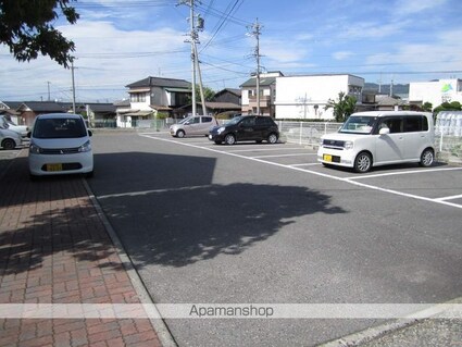 フレグランスＫＥＩ[3DK/57.66m2]の駐車場2