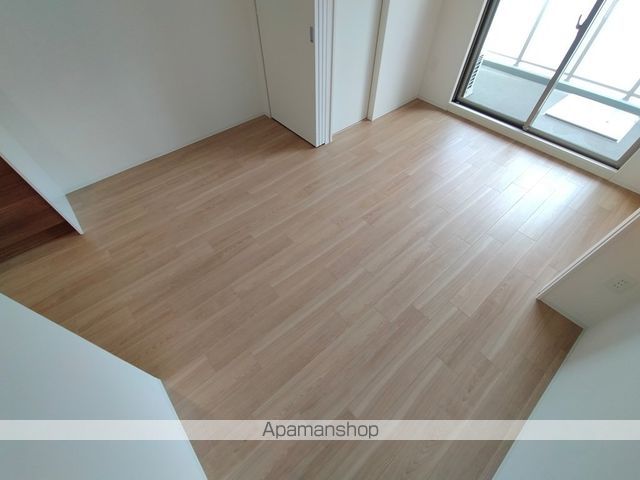 ALIVIS放出の内装写真
