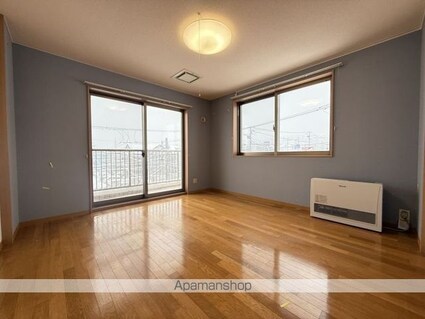 ＡＶＡＮＴ　ＧＡＲＤＥⅤ[2LDK/58m2]のリビング・居間