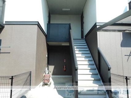 フレグランス枝松　Ａ棟[3DK/46m2]のエントランス1