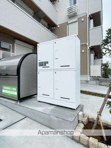 グラナーデ東伊興の内装写真