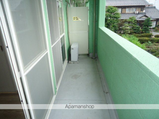 メゾンユニベールの内装写真