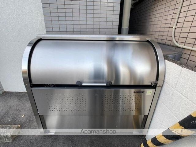 香川県高松市郷東町[1K/27.9m2]の共用部2