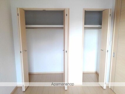 サンライズ・ビレッジＢ[2LDK/57.07m2]の収納