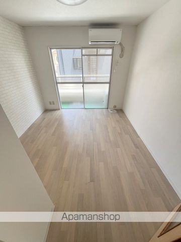 ライヴリー加納の内装写真