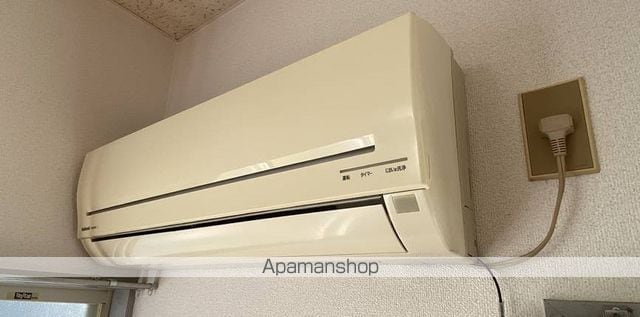 鶴形コートの内装写真