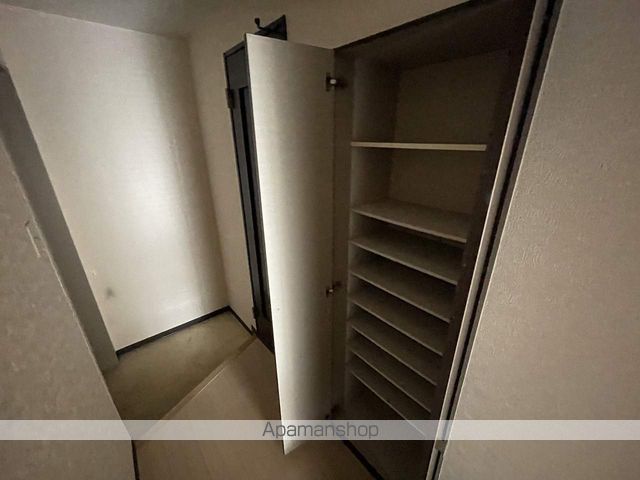 アーバンフラッツ榴ヶ岡の内装写真