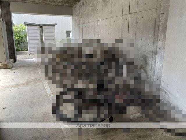 ローザ東中通の外観写真