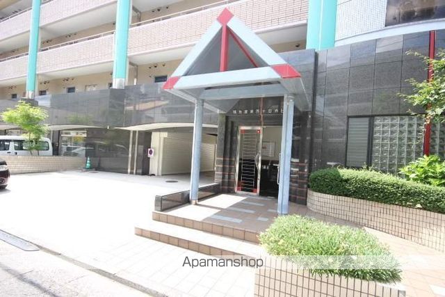 福地産業西十日市ビルの玄関写真