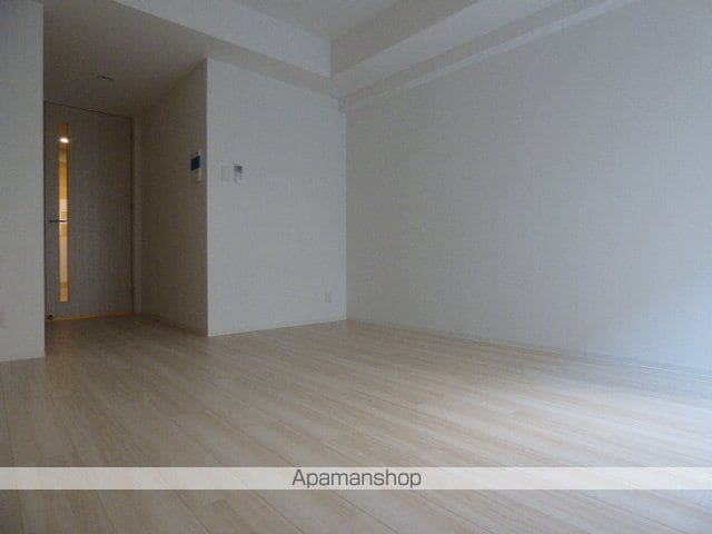 コンフォリア心斎橋EASTの内装写真