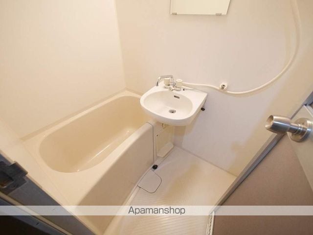 リファレンス県立大前の内装写真