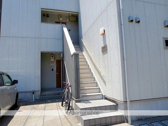 クレフラスト鴨江の玄関写真