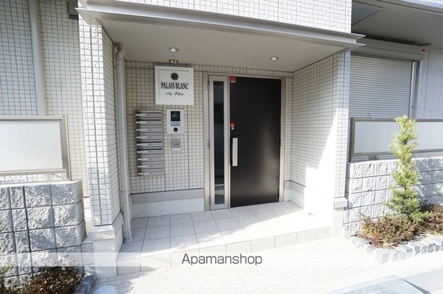 パレ ブロンの玄関写真