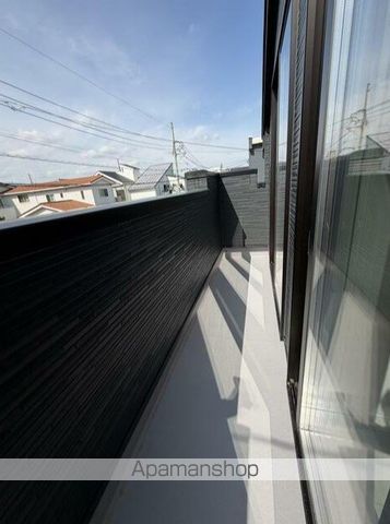 小田急電鉄江ノ島線 鵠沼海岸駅 徒歩8分 2階建 新築の内装写真