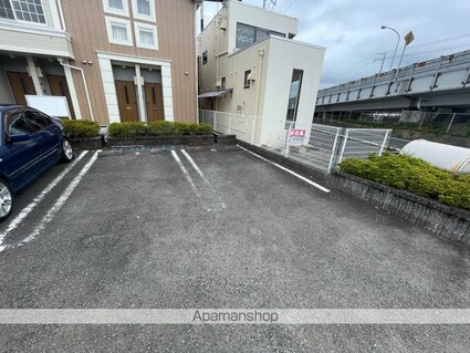 パルテール吉備[1LDK/41.98m2]の駐車場