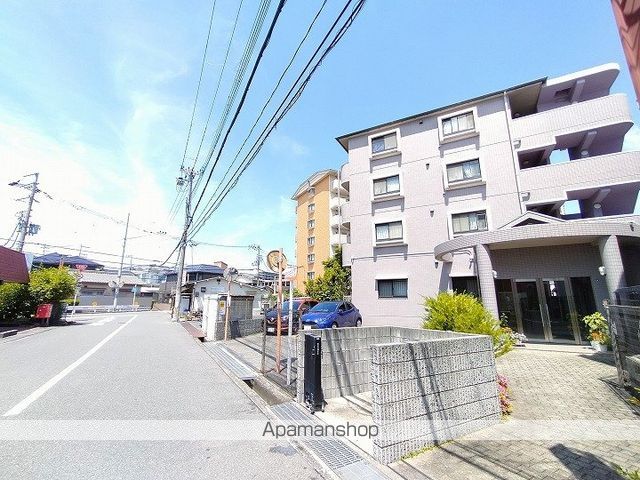 ピュアプレイスの外観写真