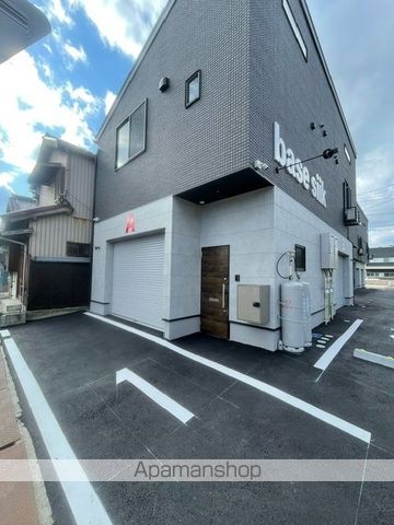 BASE SIIKの外観写真