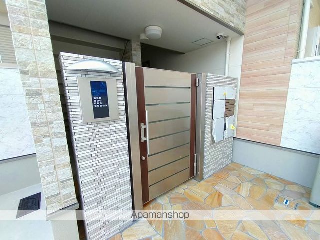 FUJIPALACE吹田金田サウスの玄関写真