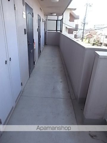 アヴリルの内装写真