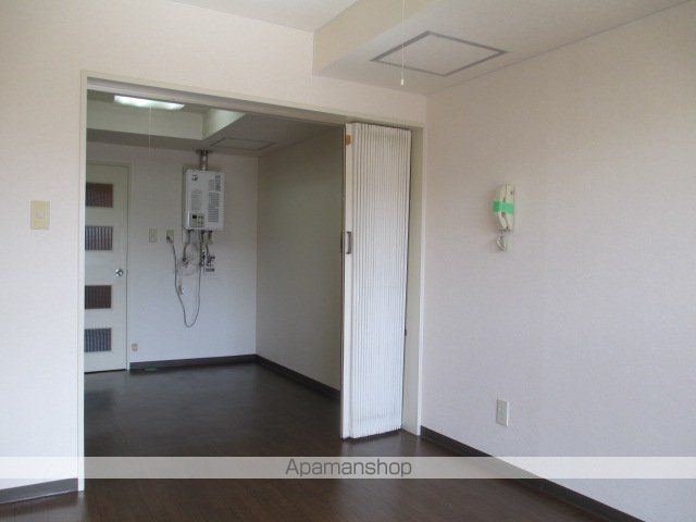 エンドレス三井西岡の内装写真