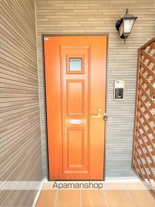 Ｖｉｌｌａ　アニバ　Ⅲ[2LDK/58.7m2]の玄関