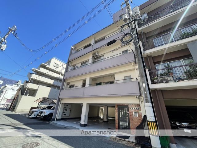山根ビルの外観写真