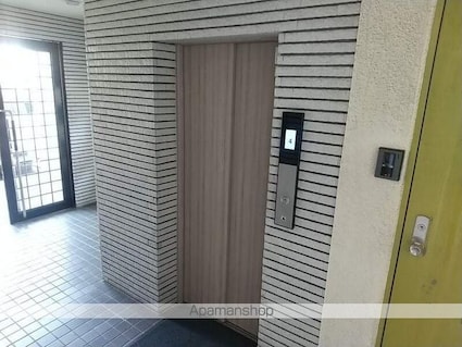 アーバンエコーズ[1LDK/38.8m2]の駐車場1