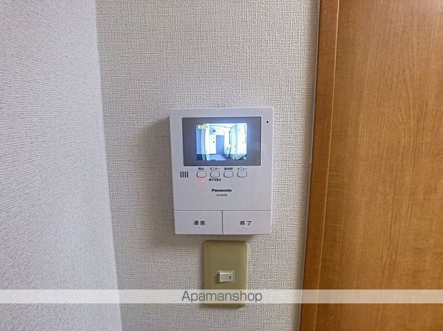 シャトル三社の内装写真