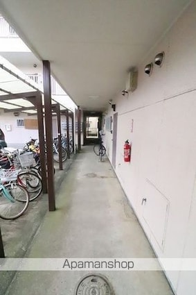 フラット　田中[1LDK/39.3m2]のエントランス1