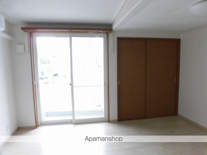 フロイデンハイムⅢ[1K/29.6m2]のリビング・居間