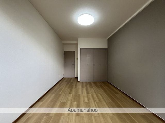 フラット新屋敷の内装写真