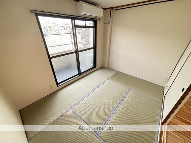 矢内ハイツ服部の内装写真