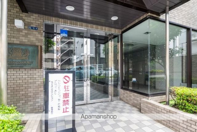 ライオンズマンション東駒形の玄関写真