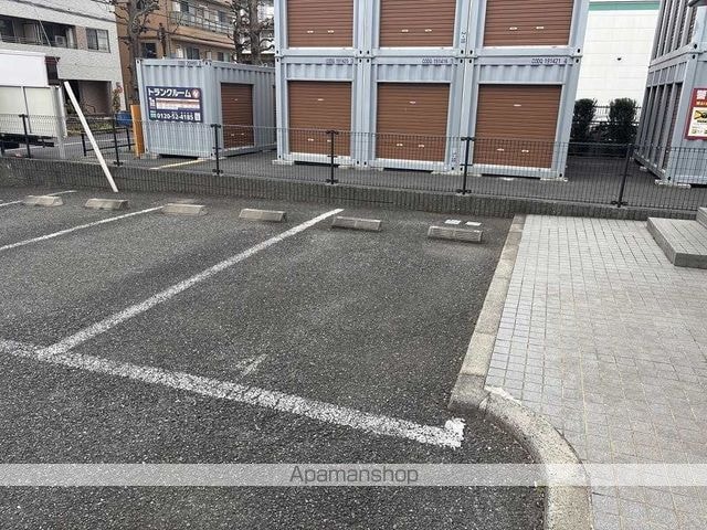 レオパレスα[1K/19.87m2]の駐車場1