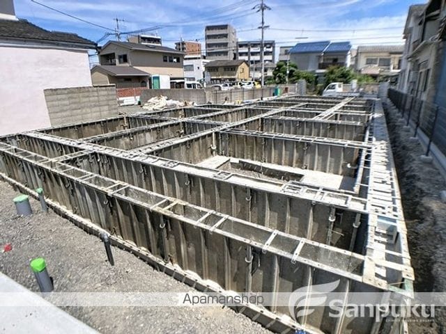 クランツ泉町の外観写真